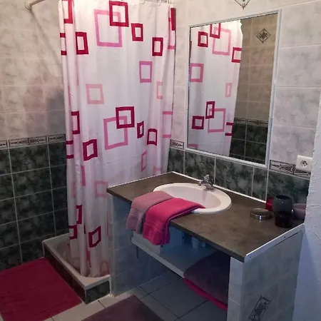 D'hotes Le Clos Bed & Breakfast